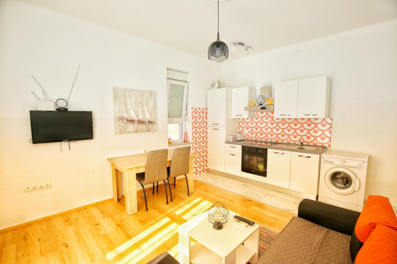 Family Apartment Рийека Екстериор снимка