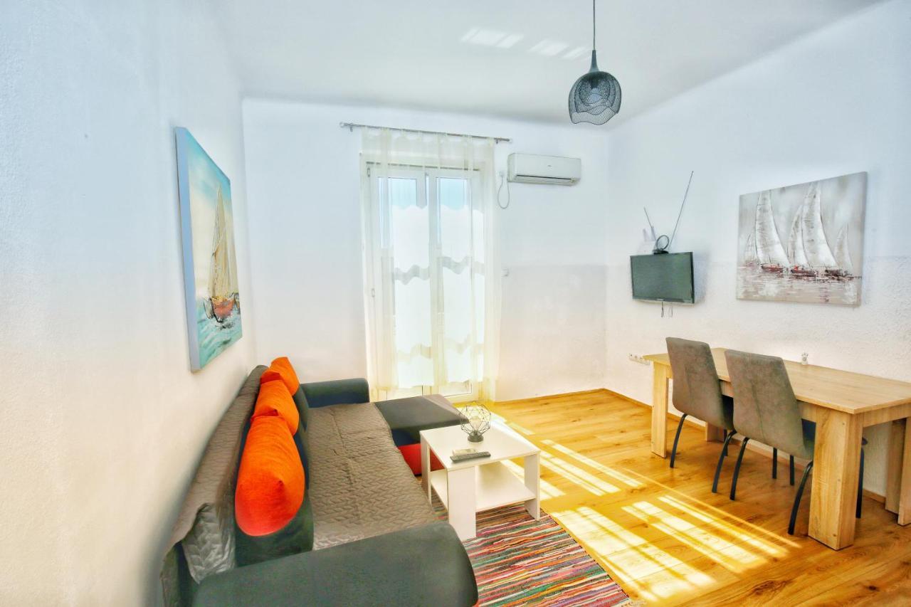 Family Apartment Рийека Екстериор снимка